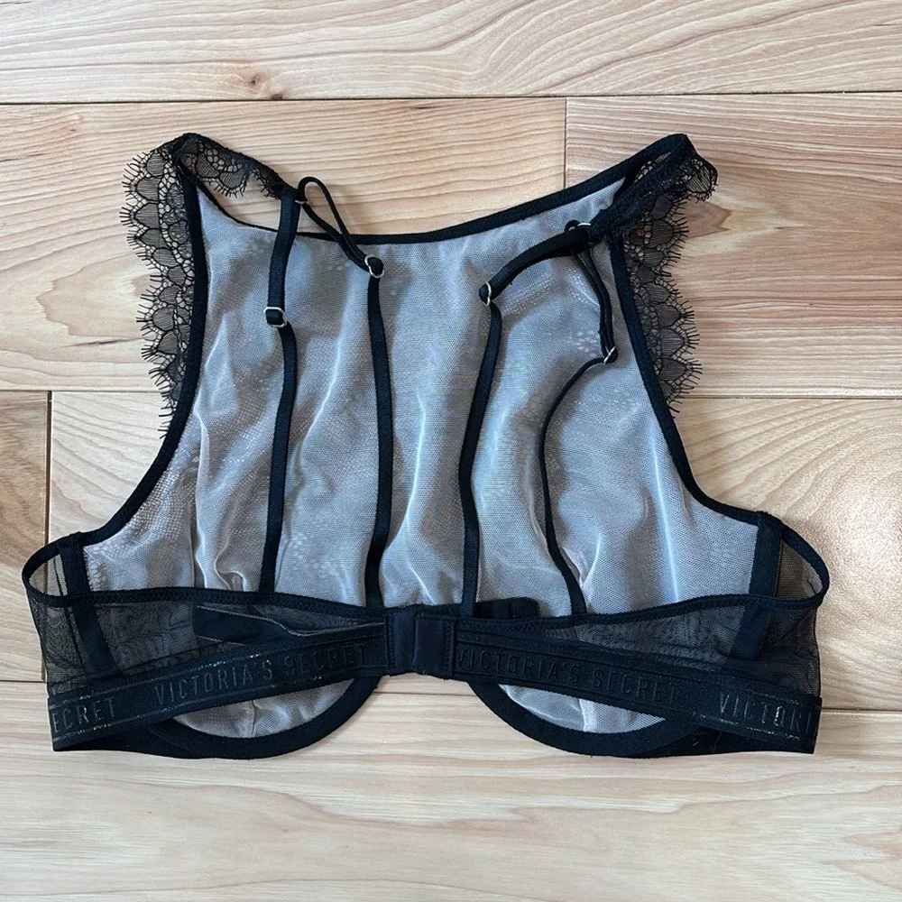 VS Lace High Neck Underwire Bra